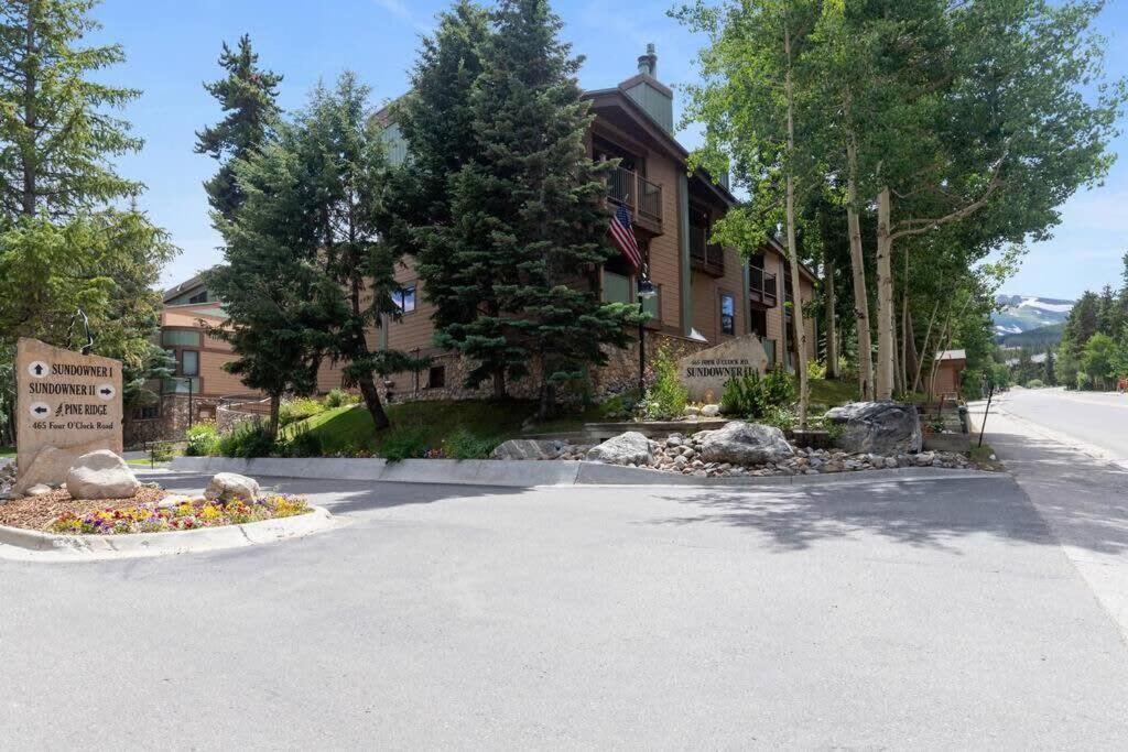 Downtown Chalet Close To Main St With Pool And Hot Tub Breckenridge Exterior photo