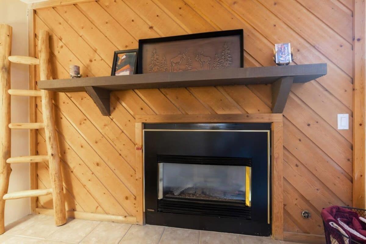 Downtown Chalet Close To Main St With Pool And Hot Tub Breckenridge Exterior photo